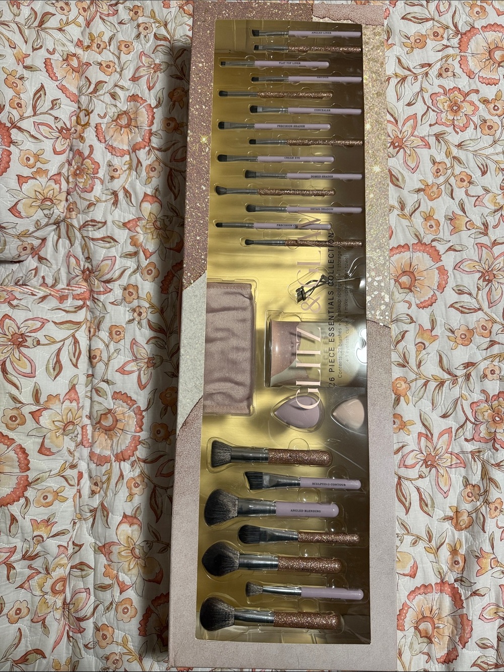 Glitz & Glam 26-Piece Makeup Brush Set in Pink and Rose Gold